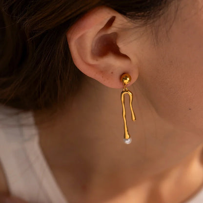 Danielle Earrings by Louryx