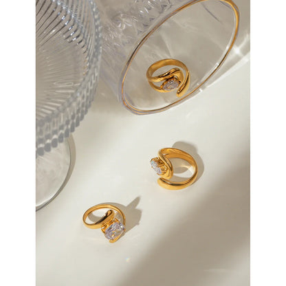 Laurel Ring by Louryx