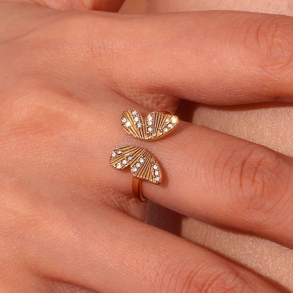 Lola Ring by Louryx