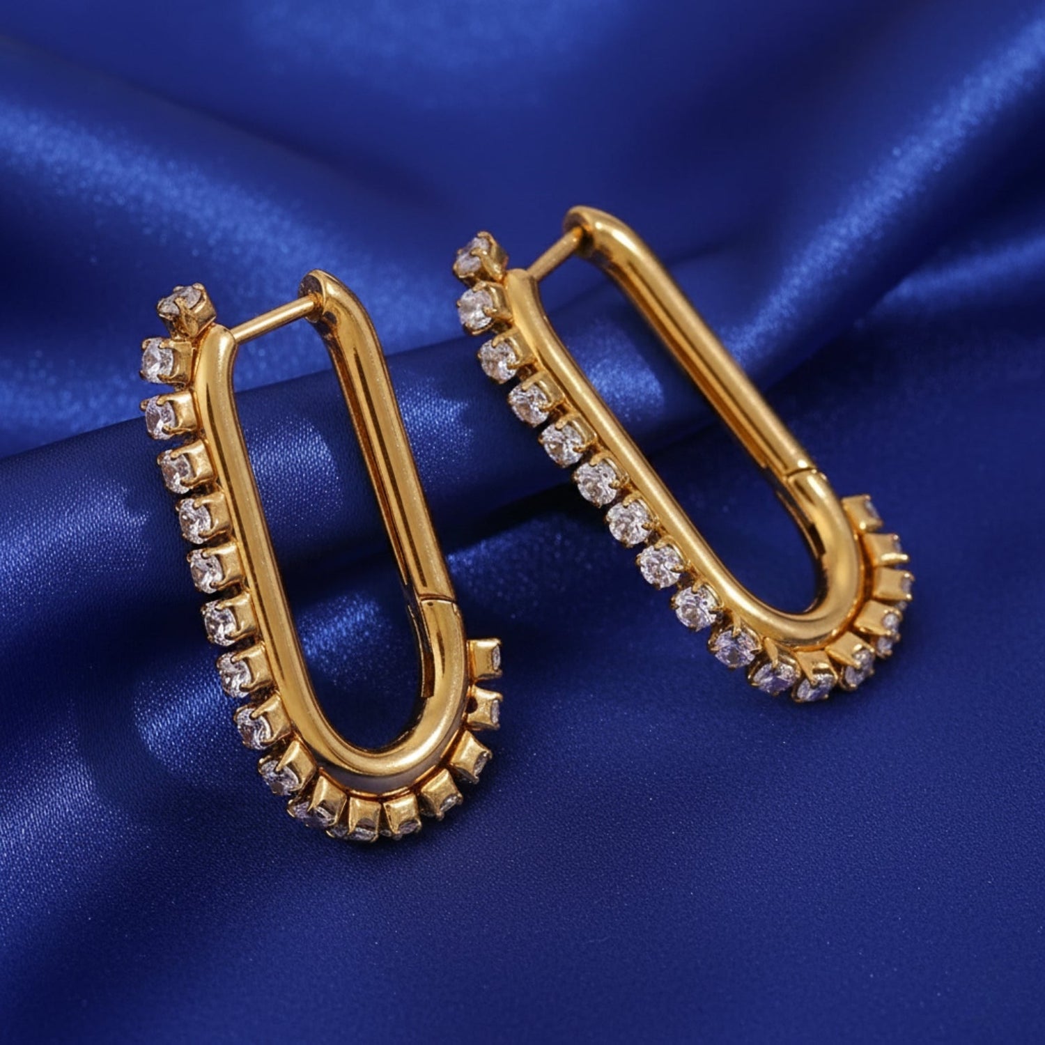 Lilly Earrings by Louryx