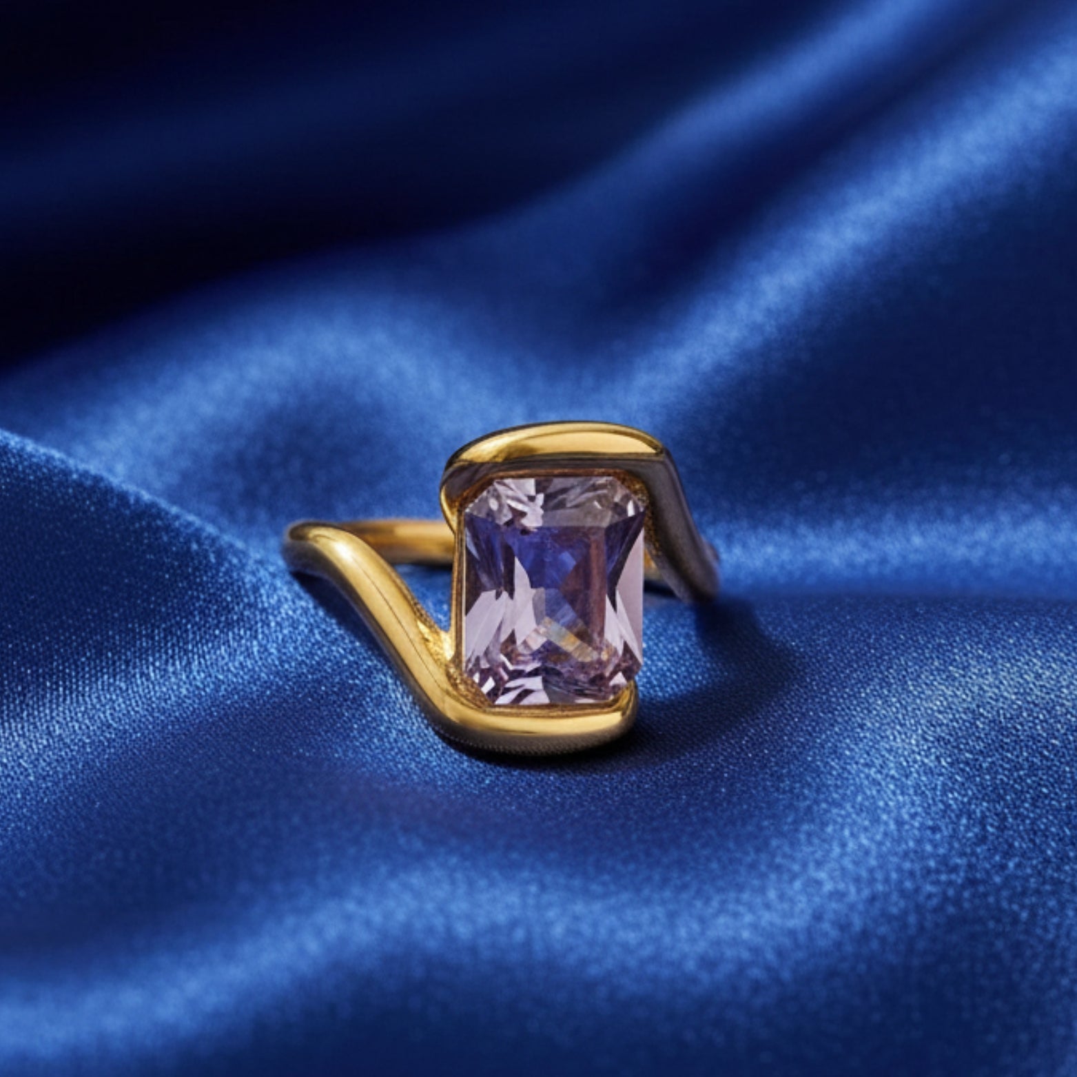 Leslie Ring by Louryx