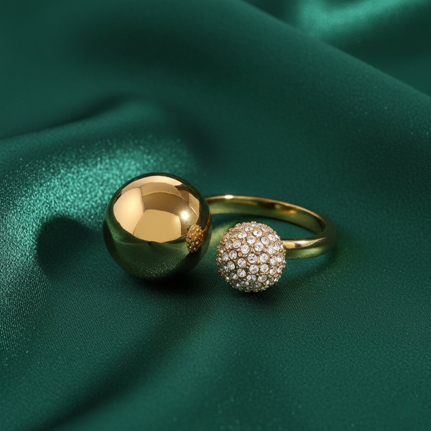 Jamie Ring by Louryx