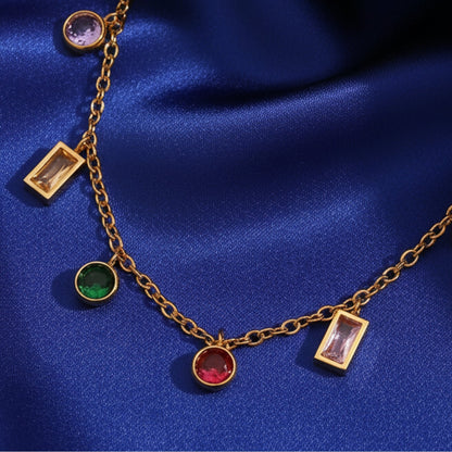 Daisy Necklace by Louryx