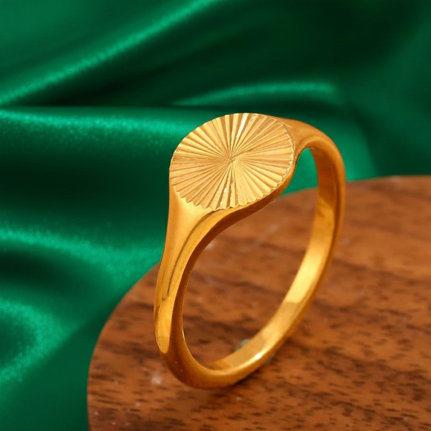 Dakota Ring by Louryx