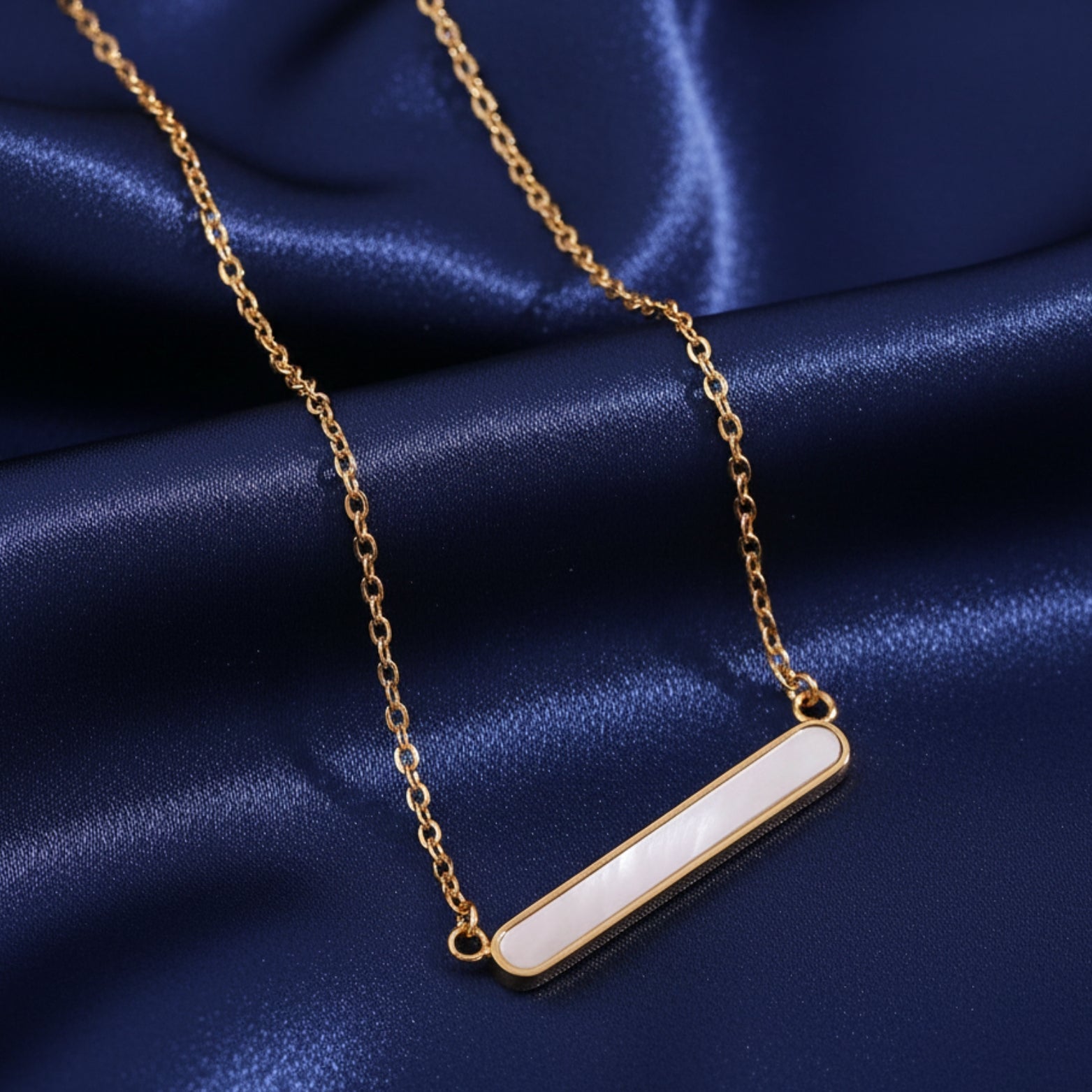 Kinsley Necklace by Louryx
