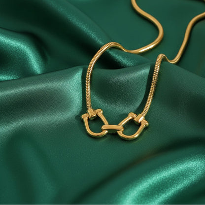 Draxen Necklace by Louryx