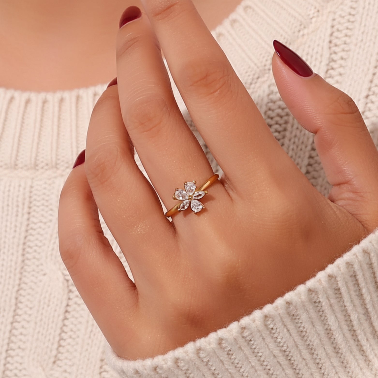 Luciana Ring by Louryx