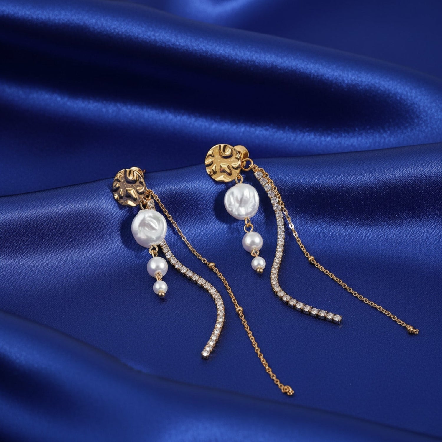 Luma Earrings by Louryx