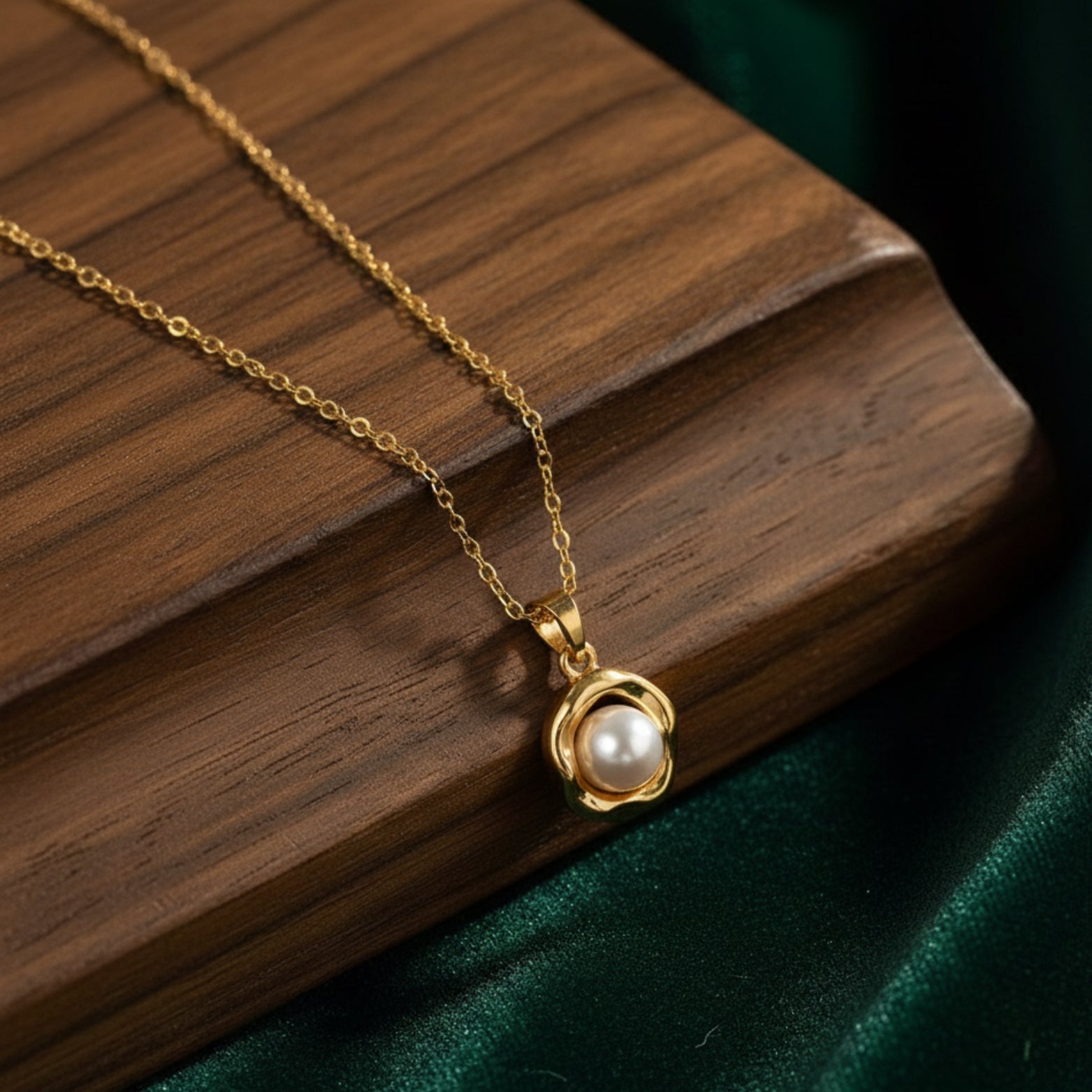 Kiana Necklace by Louryx