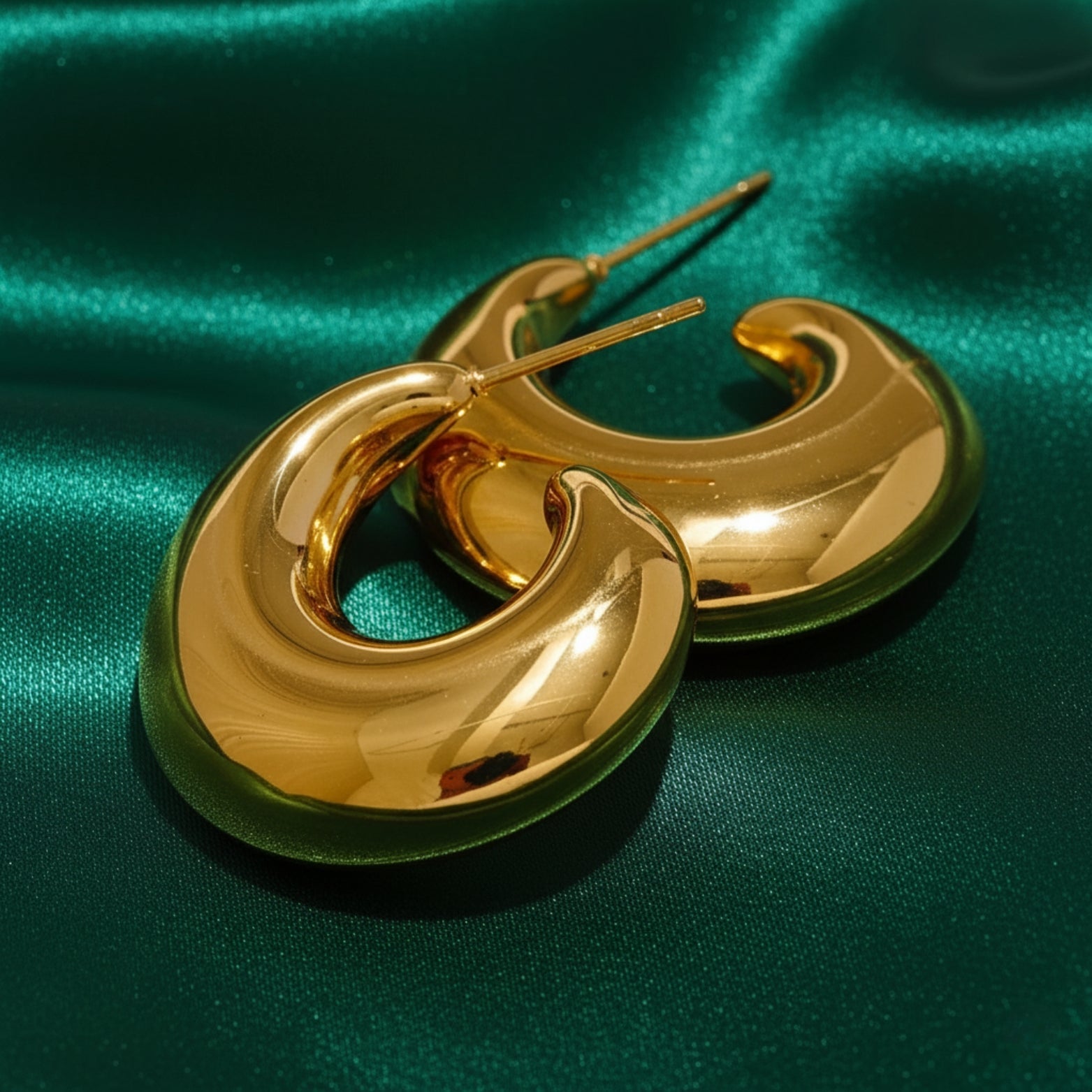 Soraya Earrings by Louryx