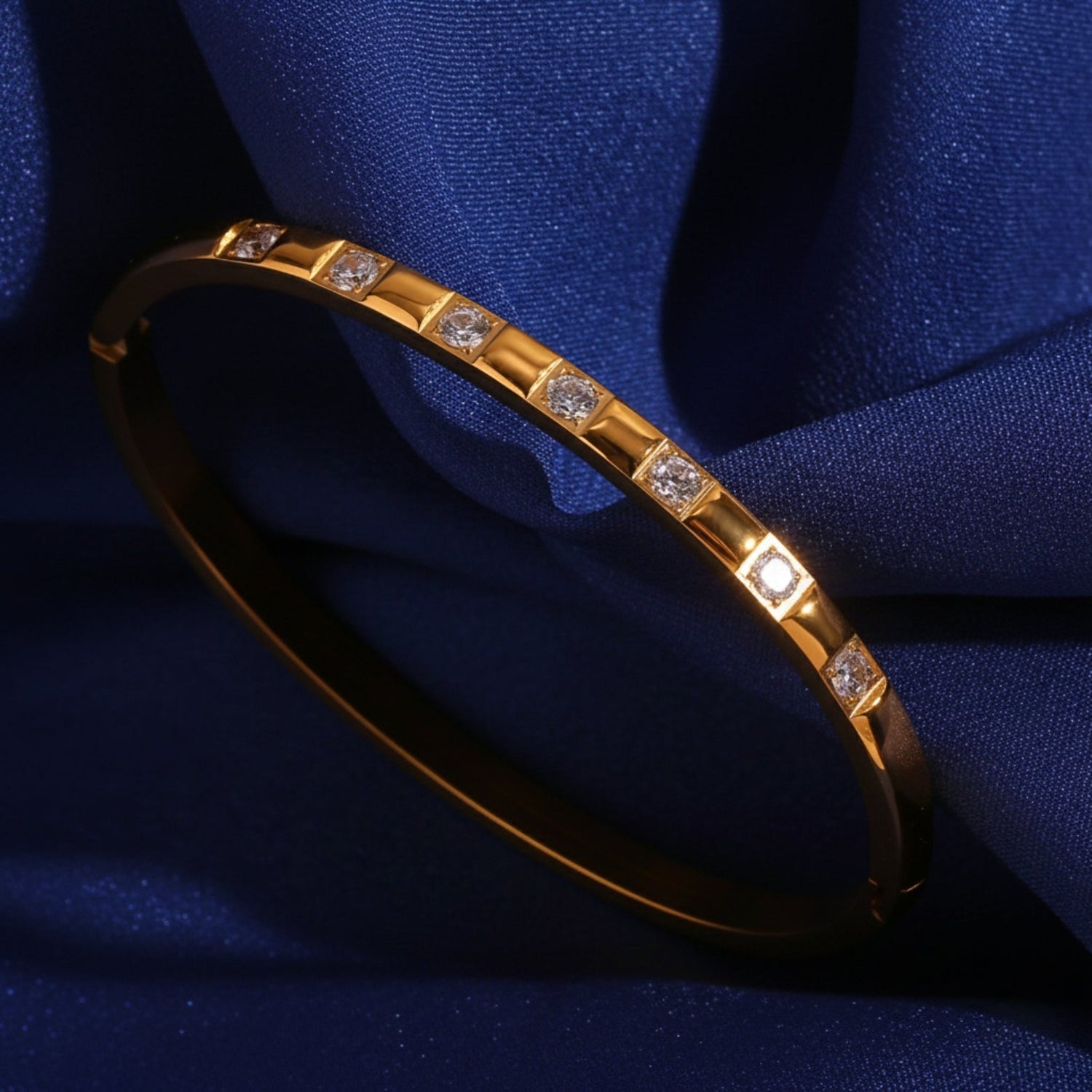 Palmer bracelet by Louryx