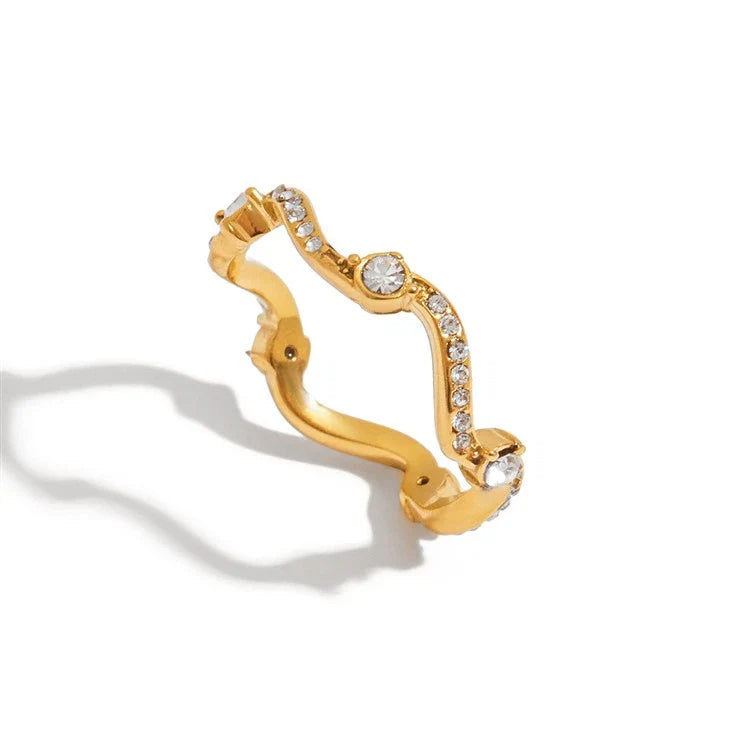 Piper Ring by Louryx
