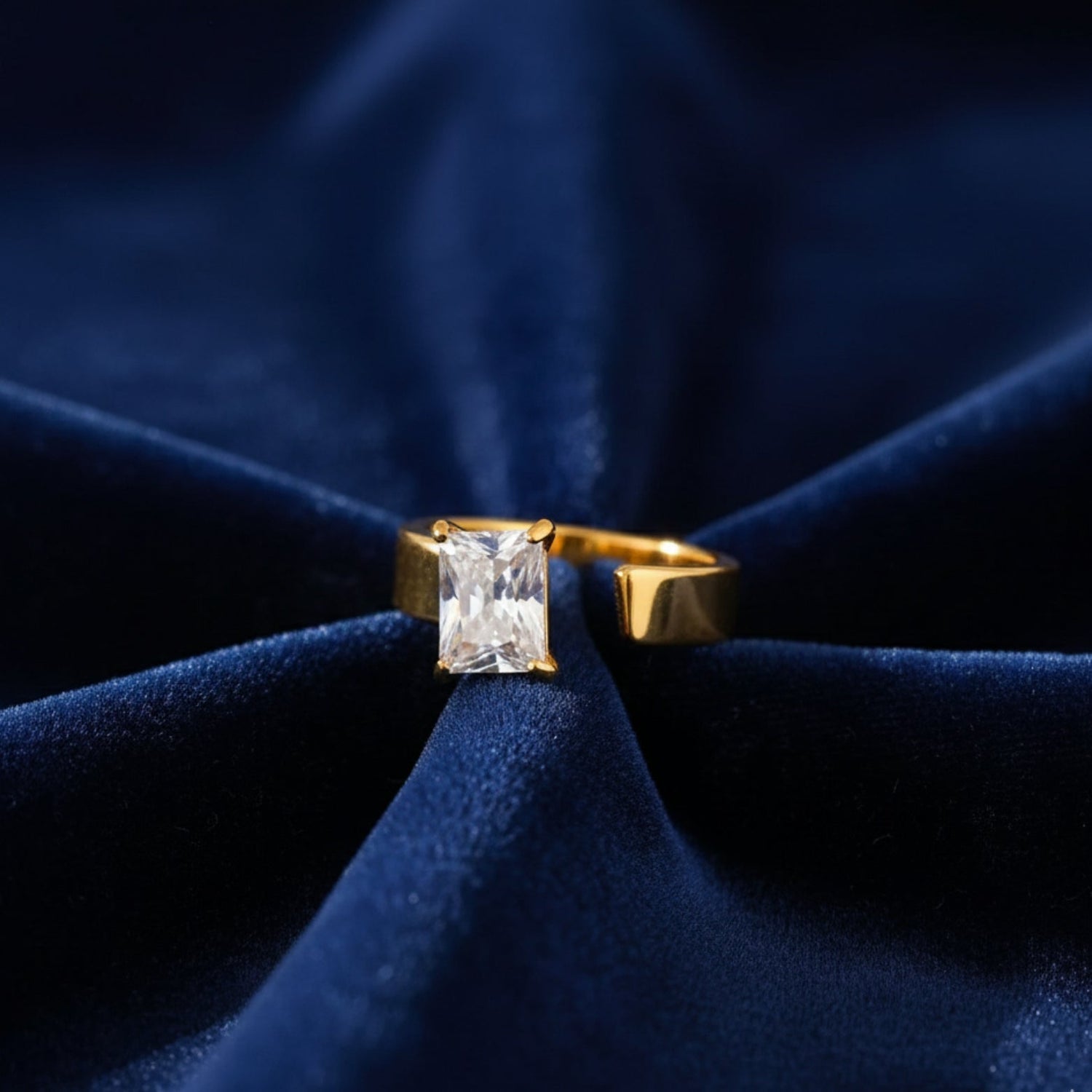 Inaya Ring by Louryx