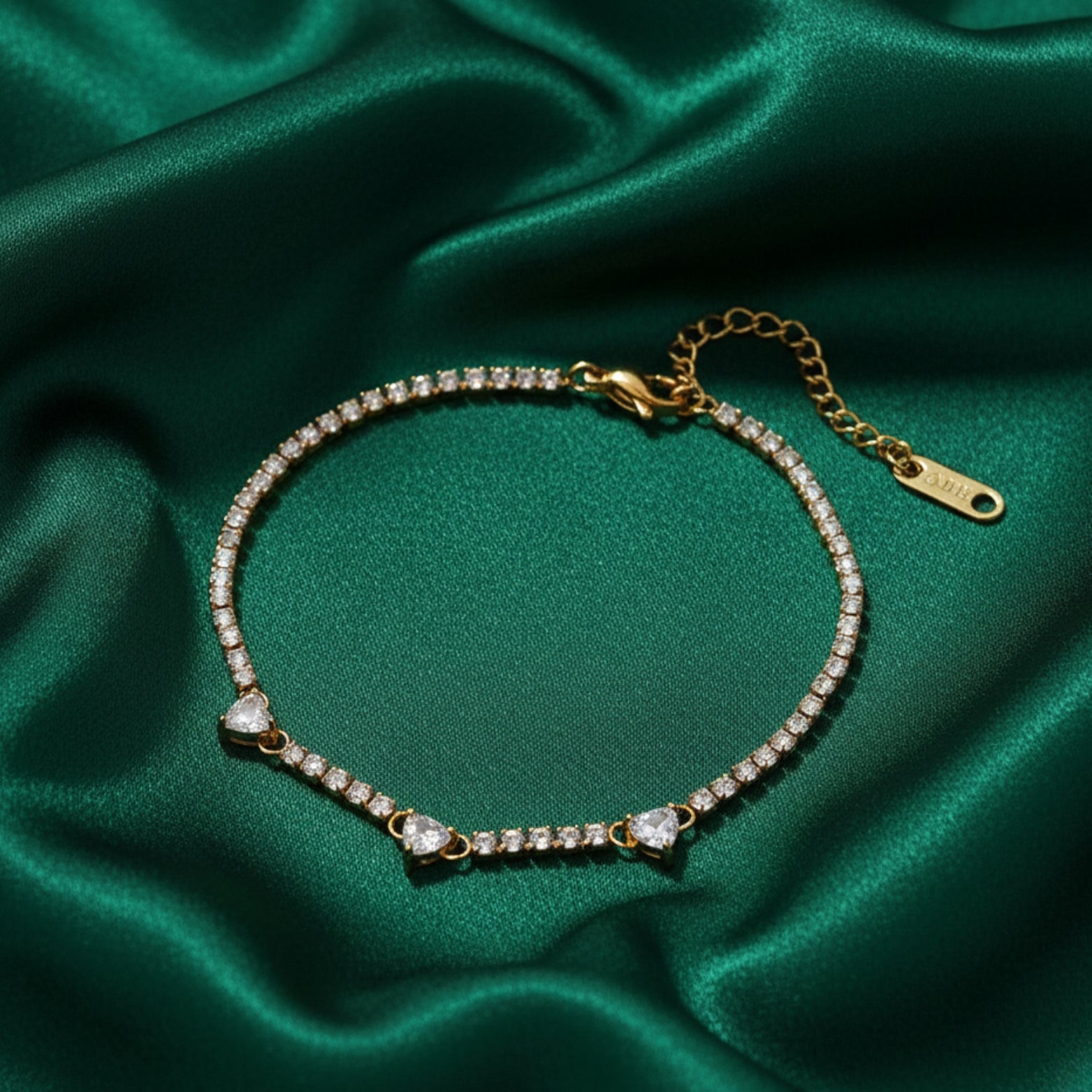 Amoura Bracelet by Louryx
