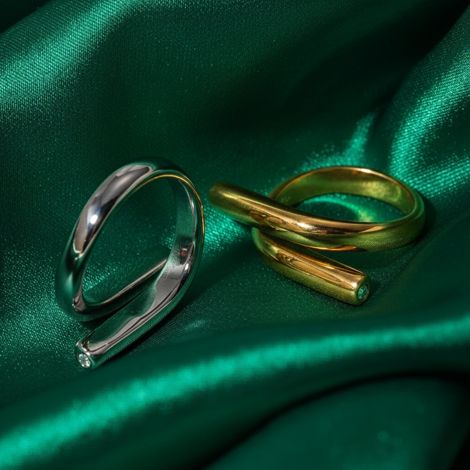 Arlet Ring by Louryx